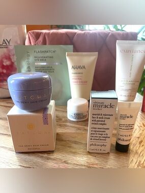 Assorted  8 Piece Skincare Travel Size Set
